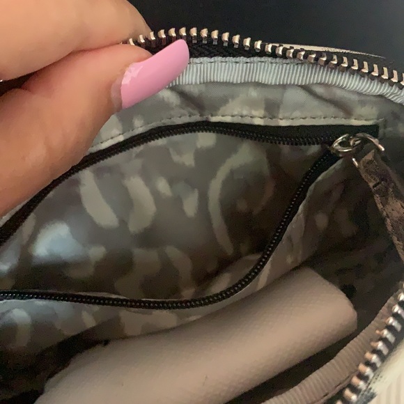 NWT leather tie dye crossbody handbag by Aimee Kestenberg - Picture 12 of 13